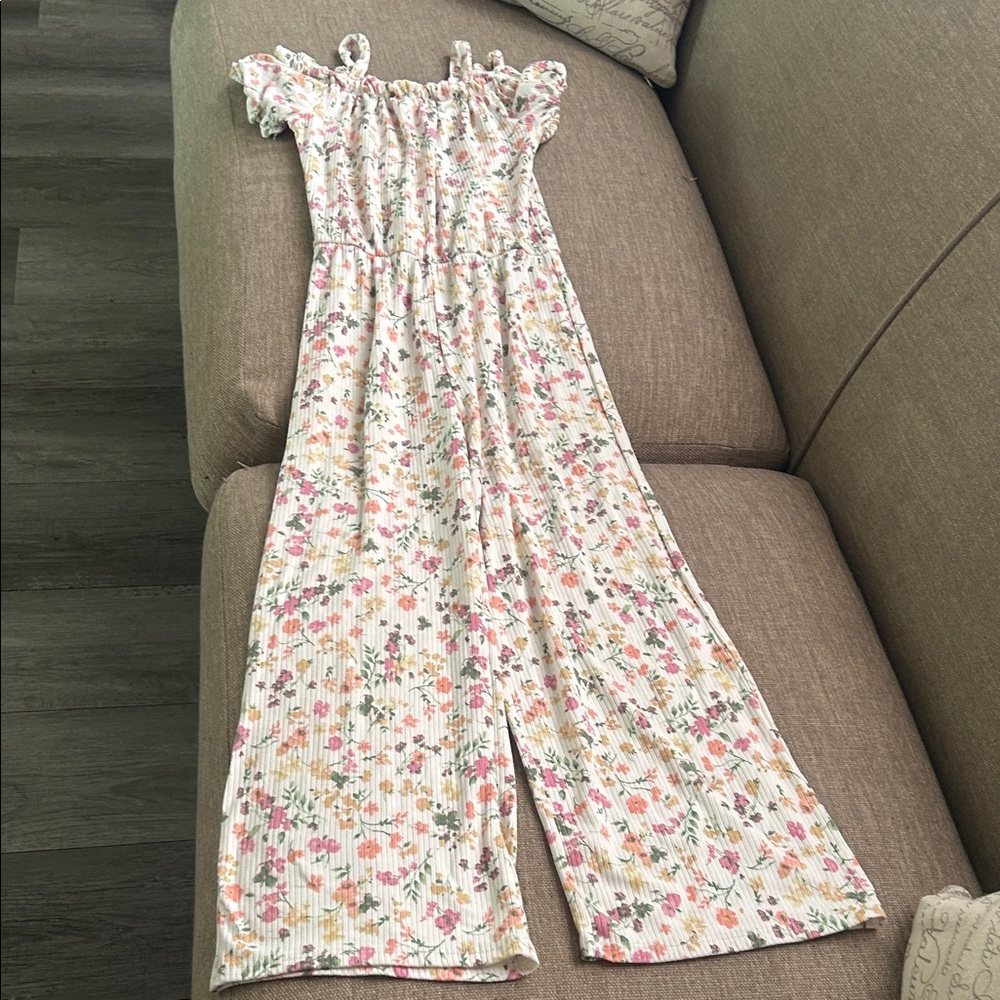 Girls' White Floral Off-Shoulder Pajama Jumpsuit